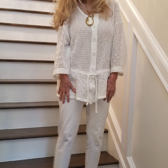 Tapemeasure NY Ex. Cond & Cleaned Fisherman Crochet Coverup Blouse, M, $25 - Picture 6 of 16